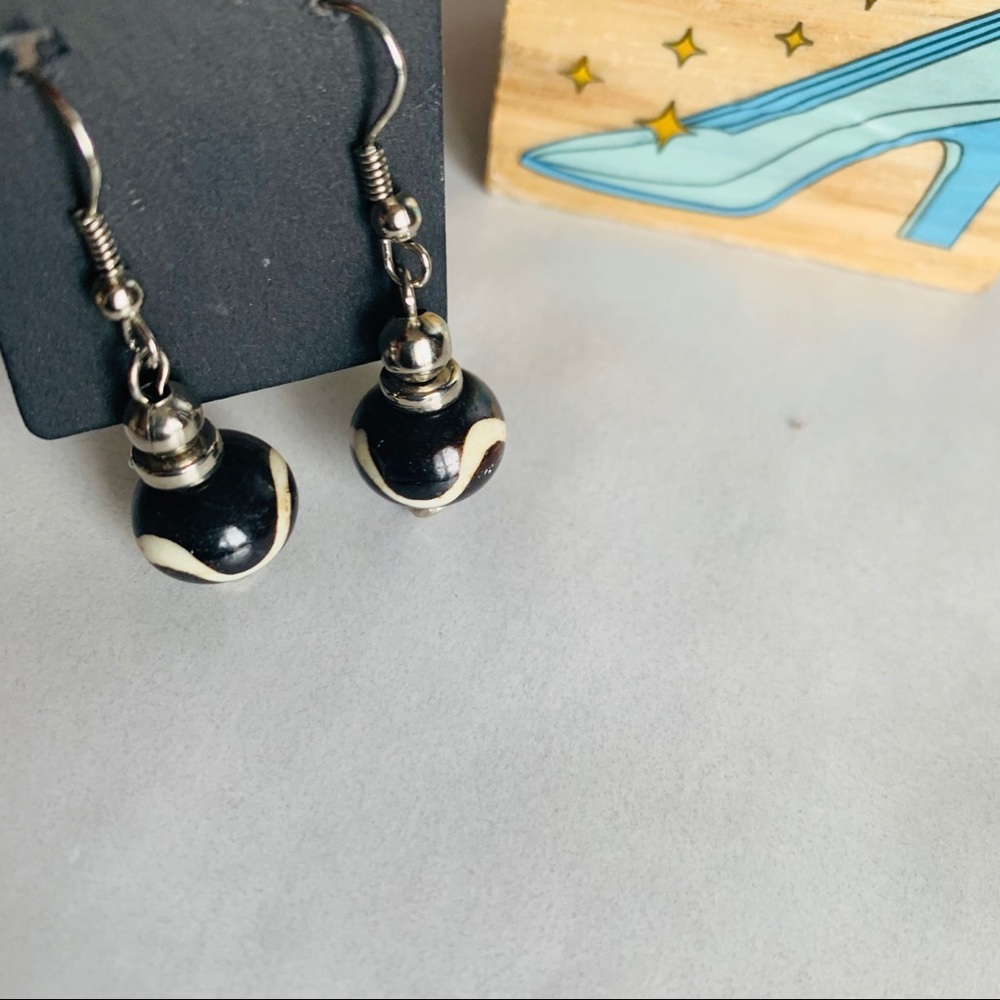 Vintage Cow Print Costume Earrings - Picture 5 of 8